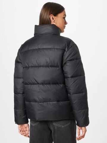 Tommy Jeans Jacke in Schwarz