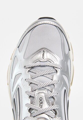 ADIDAS ORIGINALS Sneakersy niskie 'ADIZERO F50' w kolorze srebrny