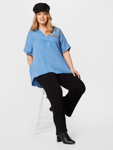 Esprit Curves - Blusa em azul