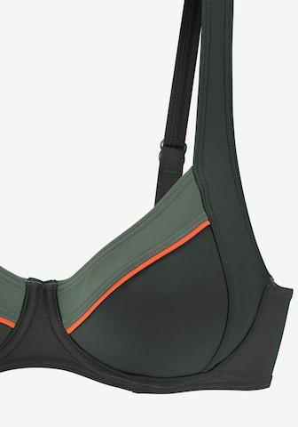 LASCANA - Clásico Top de bikini 'Yuna' en verde