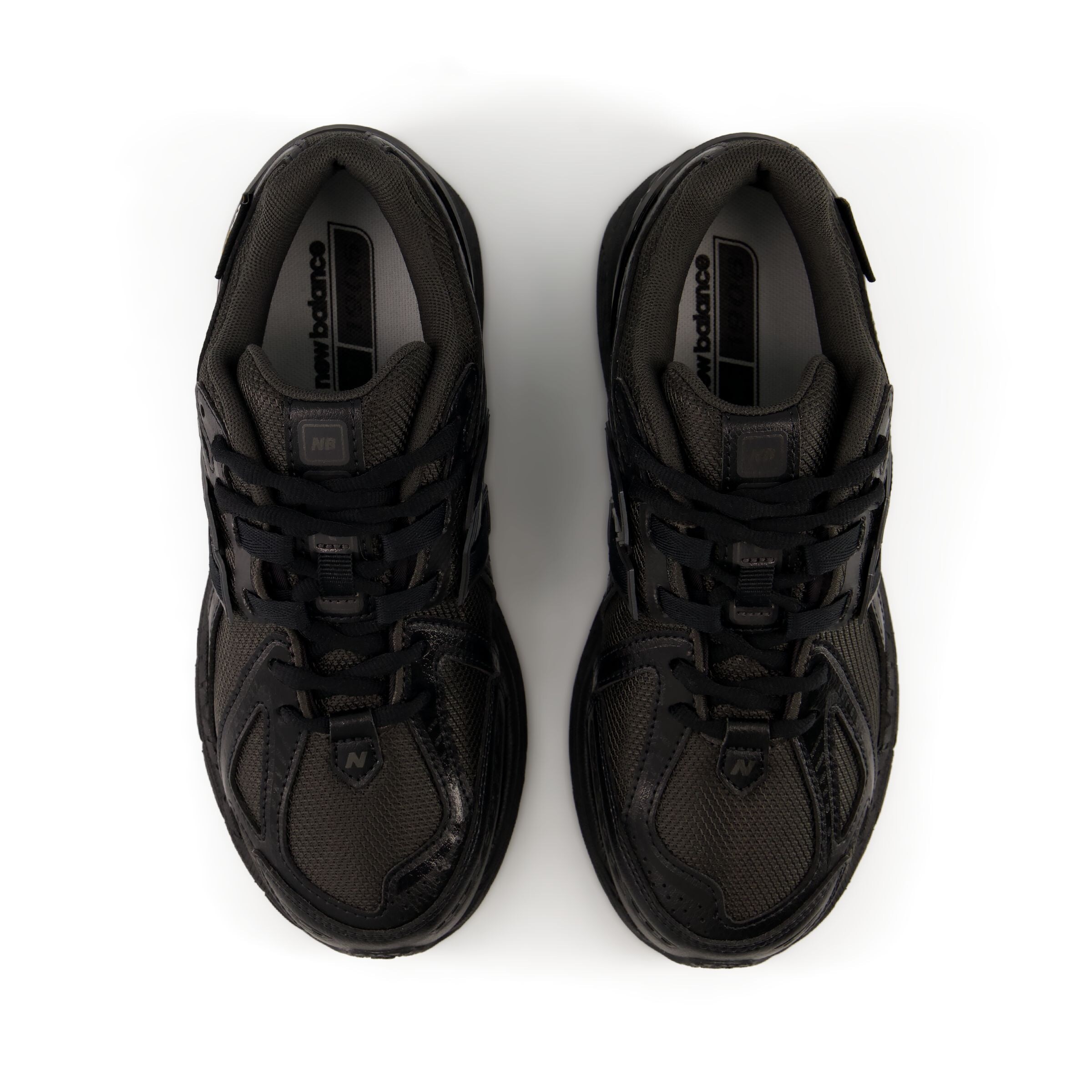 Sneaker '1906 Lace' di new balance in nero