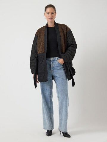 YAS Overgangsjakke 'YASMediso' i sort