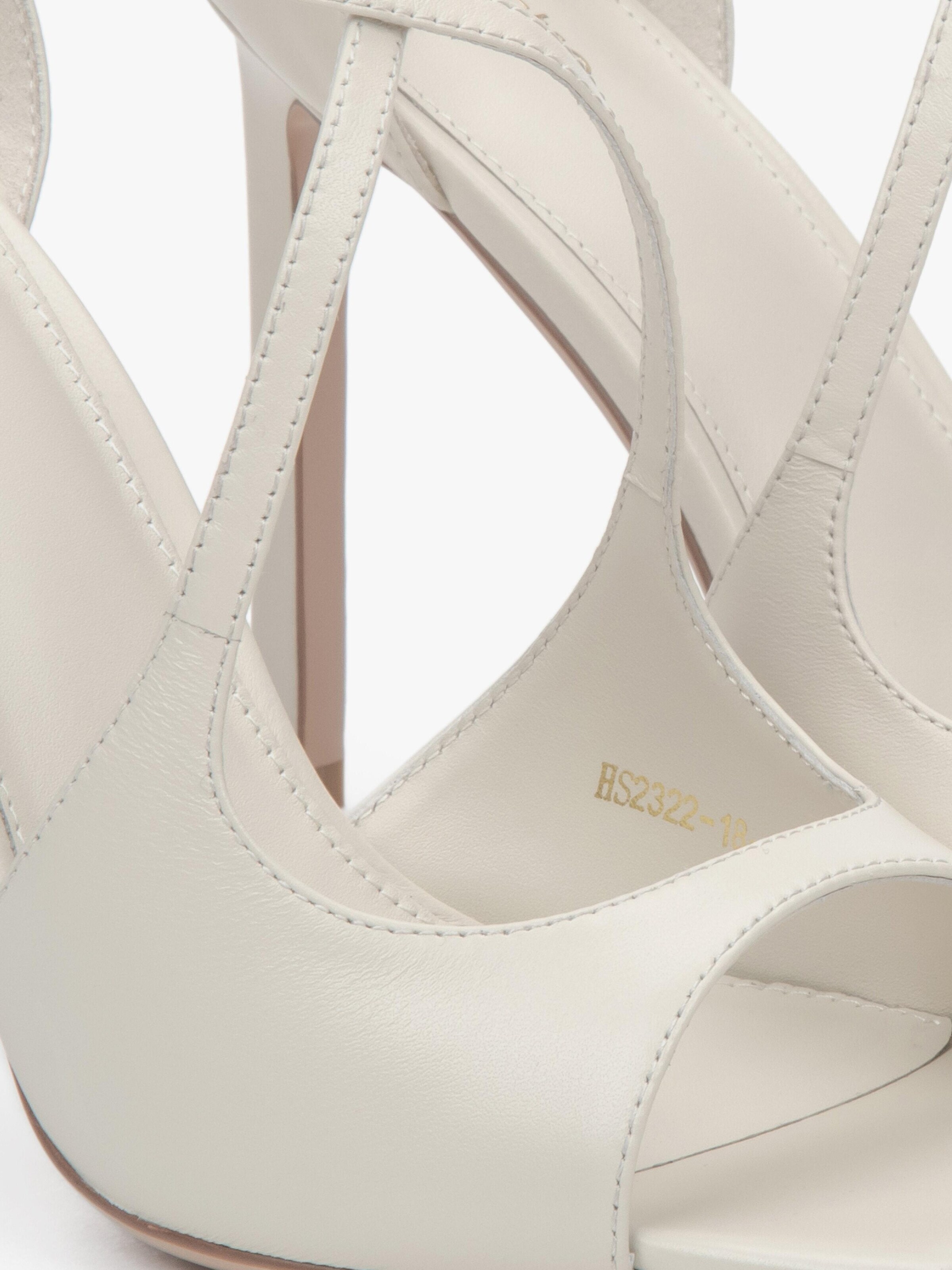 Estro Pumps '2322-18' in Beige