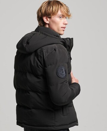 Superdry Winterjacke in Schwarz