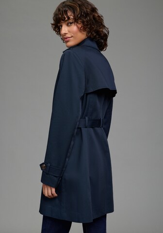 LAURA SCOTT Between-Seasons Coat in Blue