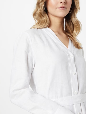 Robe-chemise Calvin Klein en blanc