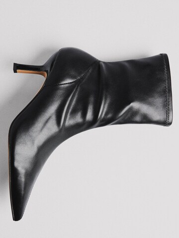 NA-KD Ankle Boots in Black