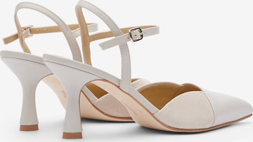 LOTTUSSE Sandalen met riem ' Carla ' in Beige