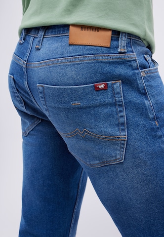 MUSTANG Loosefit Jeans in Blau