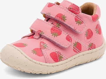 BISGAARD First-step shoe 'Hale V' in Red: front