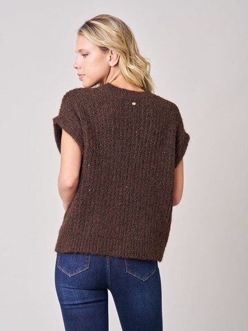 Deeluxe Pullover‌‌ in Braun