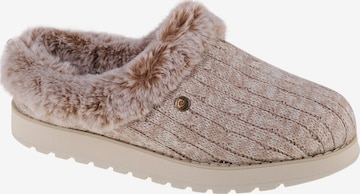 Pantoufle SKECHERS en beige : devant