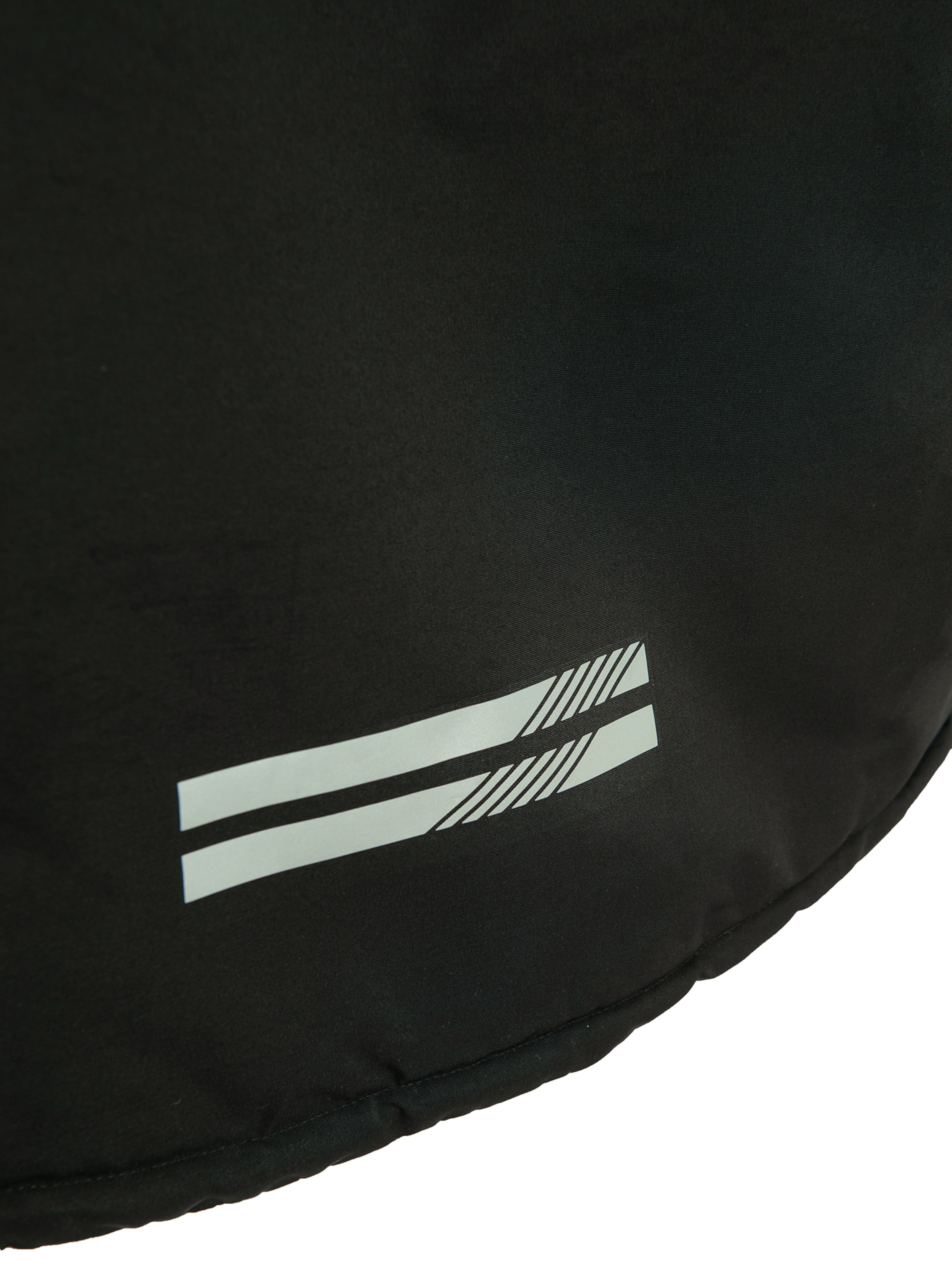 Geacă funcțională de la Cool Club pe negru