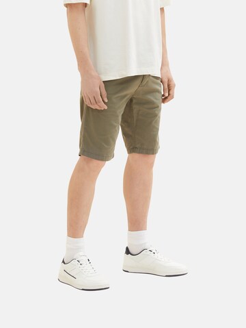 TOM TAILOR Regular Shorts in Grün