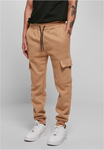 SOUTHPOLE Tapered Cargo Pants in Beige: front