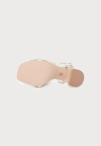 STEVE MADDEN Sandale 'Montage' in Gold