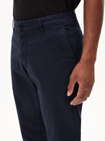 Regular Pantalon 'ATHAN' ARMEDANGELS en bleu