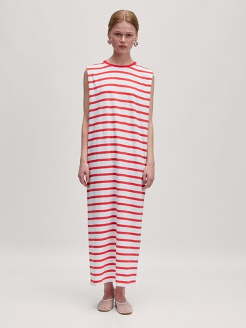 EDITED Dress 'Liadan' in Red: front
