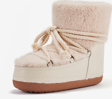 Australia Luxe Collective - Botas pelo tornozelo 'Manon' em bege: frente