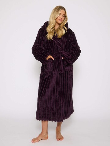 Loungeable Bademantel in Lila: Vorderseite