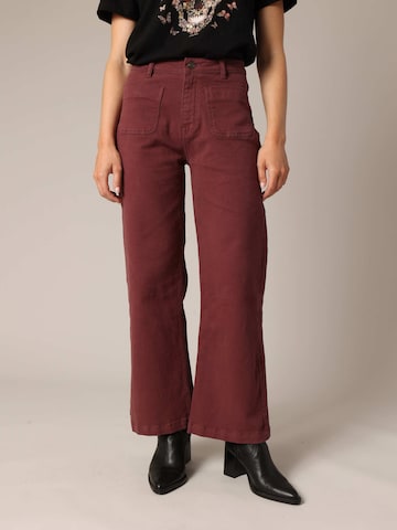 Deeluxe Flared Jeans 'Lizette' in Red