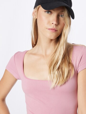 T-shirt BDG Urban Outfitters en violet