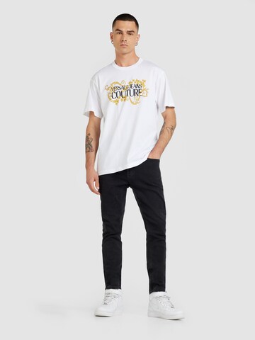 Versace Jeans Couture - Camiseta 'BAROQUE' en blanco