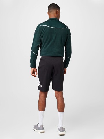ADIDAS SPORTSWEAR Štandardný strih Športové nohavice 'Essentials' - Čierna