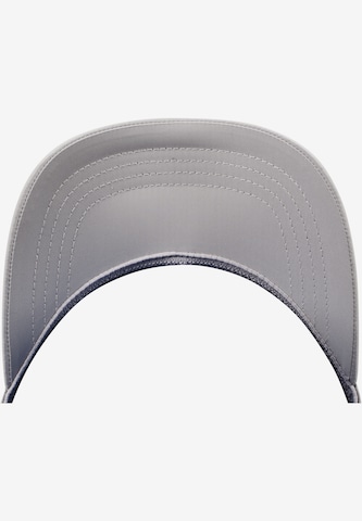 Casquette Flexfit en argent