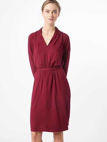 ESPRIT Dress in Red: front