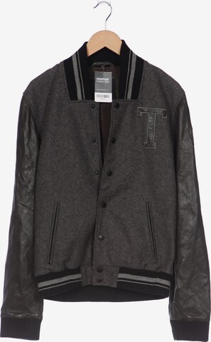 tigha Jacket & Coat in M in Grey: front