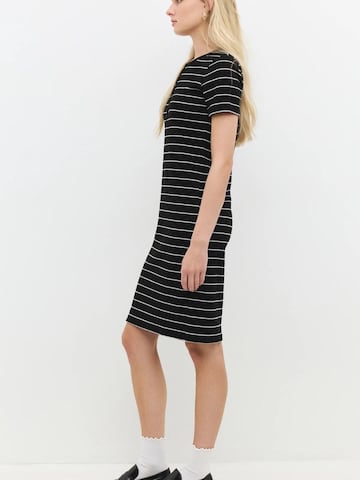 Robe No Matter What en noir