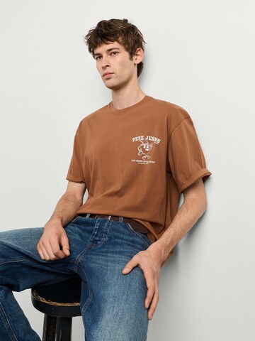 T-Shirt 'Coffeet' Pepe Jeans en marron