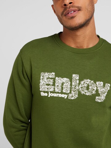 BLEND Sweatshirt in Grün