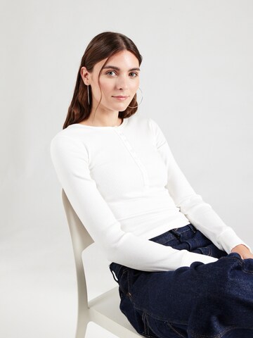 GAP - Camisa em branco: frente