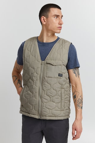 11 Project Vest in Green: front