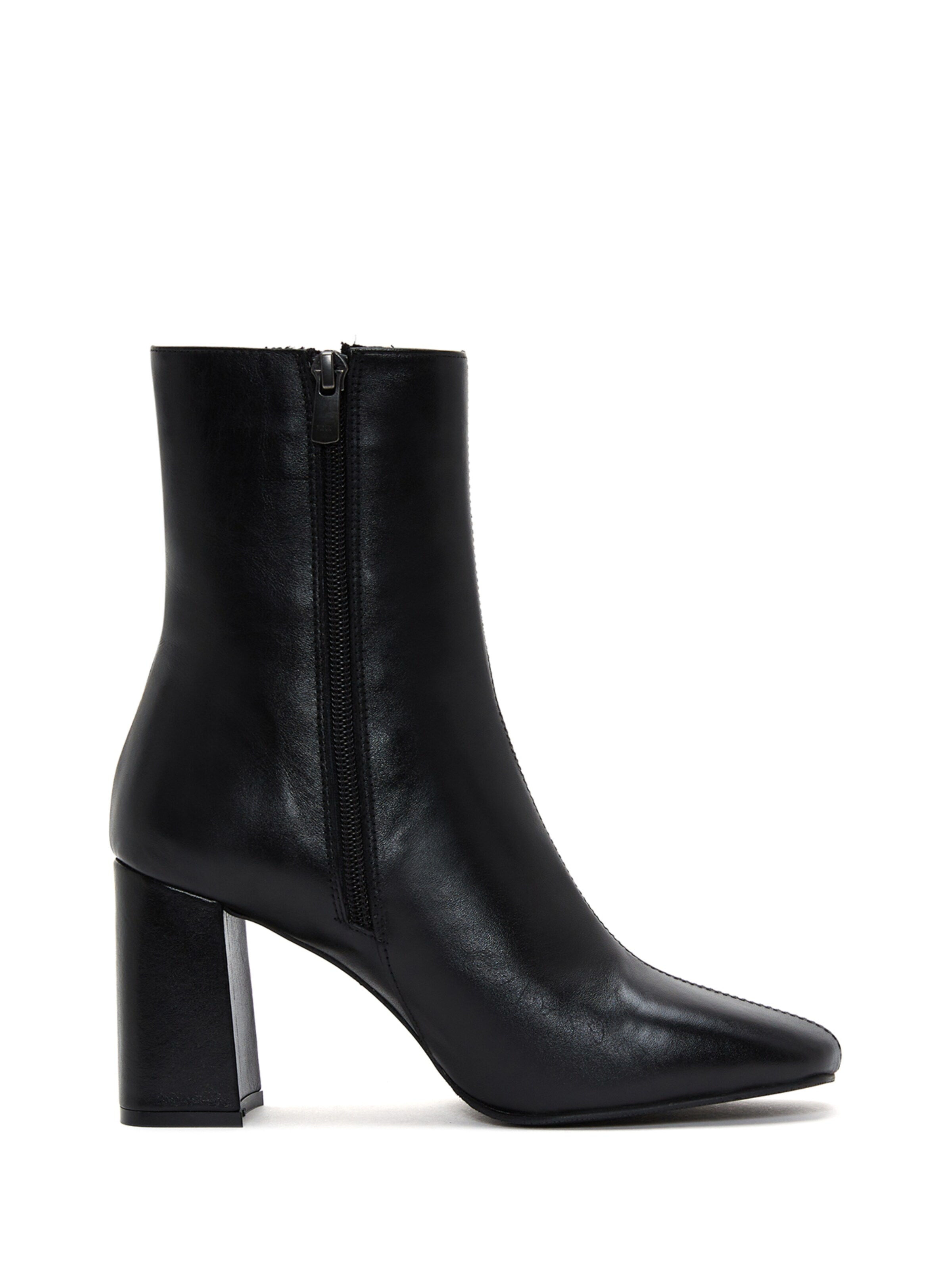 Derimod Ankle Boots in Black
