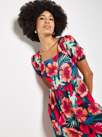 Robe ' ' Apricot en rose