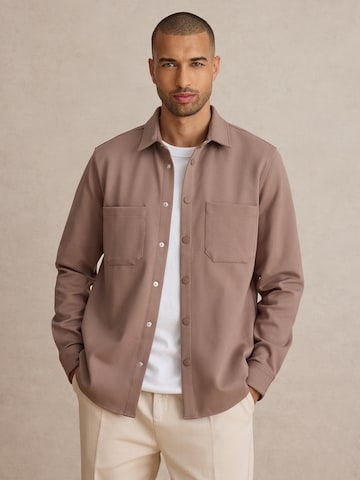 DAN FOX APPAREL Regular fit Πουκάμισο 'Leonidas' σε καφέ: μπροστά