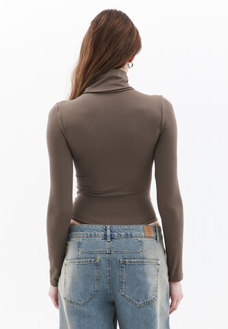 OXXO Shirt bodysuit in Brown