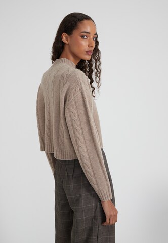 Style Republic Pullover in Braun