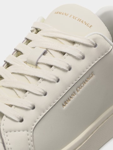 ARMANI EXCHANGE Низкие кроссовки 'LONDON ACTION' в Белый
