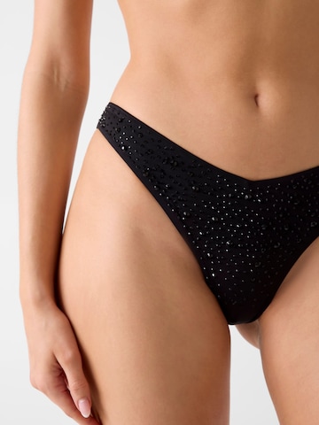 GUESS Bikinihose in Schwarz