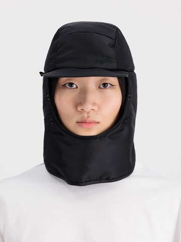 Berretto di ALPHA INDUSTRIES in nero