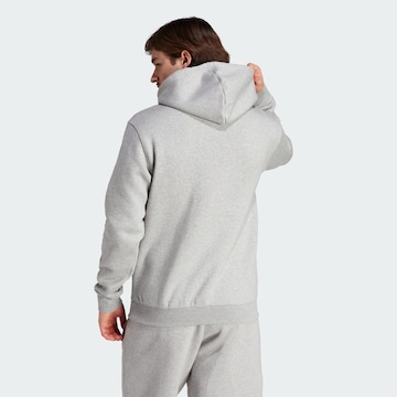 ADIDAS ORIGINALS Sweatshirt 'Trefoil Essentials' i grå