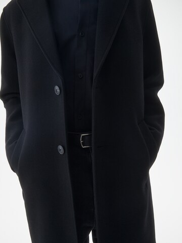 Pull&Bear Between-seasons coat in Black