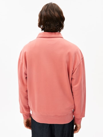 ARMEDANGELS Sweatshirt in Rood