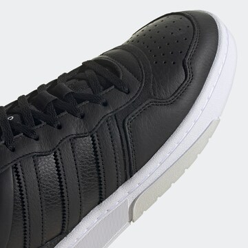 ADIDAS ORIGINALS Sneaker 'Courtic' in Schwarz