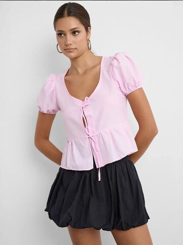 Hiccup Blouse in Pink: front