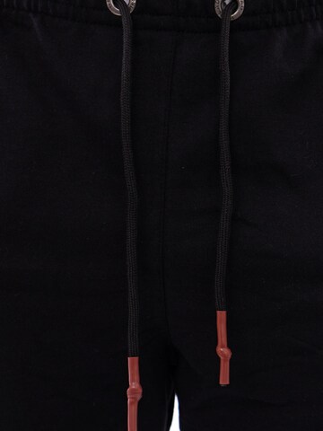 Reslad Regular Sporthose 'mit Brandpatch' in 